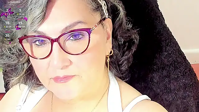 cataleya mom online show from 11-26-25, 04:01