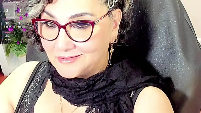 Snapshot of cataleya_mom chatting on 02-20-26, 05:04 cataleya mom online show from 02-20-26, 05:04