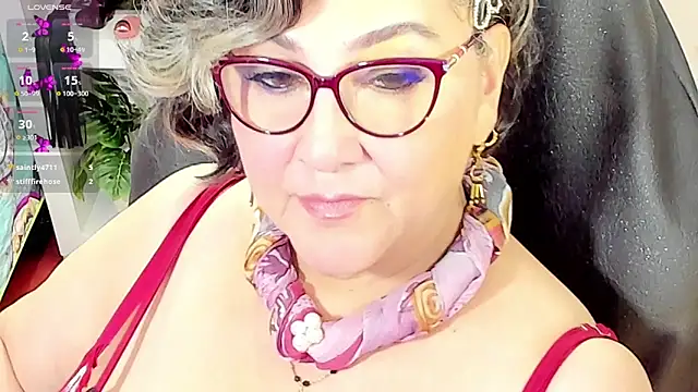 Snapshot of cataleya_mom chatting on 02-19-26, 02:08 cataleya mom online show from 02-19-26, 02:08