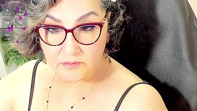 Snapshot of cataleya_mom chatting on 03-04-26, 04:31 cataleya mom online show from 03-04-26, 04:31