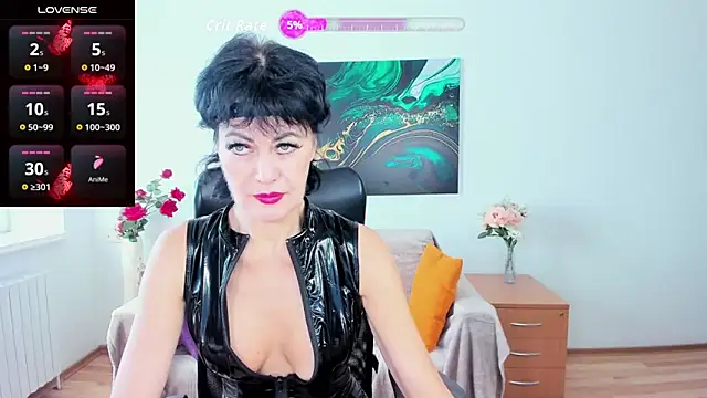 Silvia Wallec online show from 10-26-25, 06:36