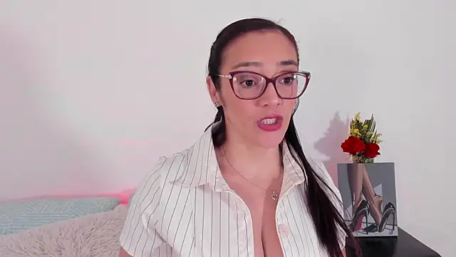 Jessica Herrera  online show from 05-12-26, 10:27