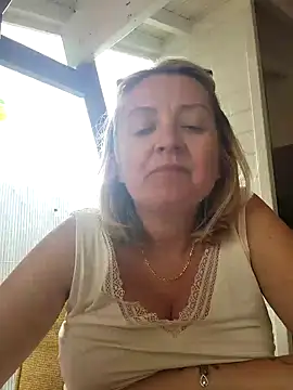 lady charlyne online show from 01-24-25, 04:17