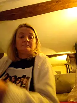 lady charlyne online show from 02-25-25, 07:16