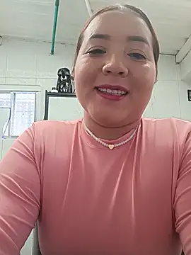 alexa pariss online show from 07-25-26, 08:04