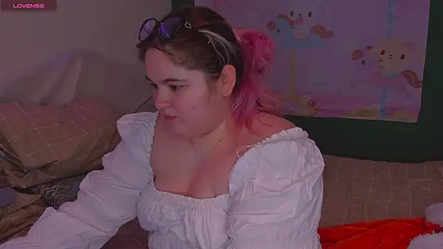Snapshot of Freakcute_ chatting on 02-27-25, 05:26 Freakcute  online show from 02-27-25, 05:26