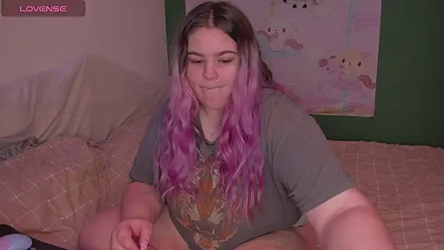 Snapshot of Freakcute_ chatting on 02-18-25, 04:58 Freakcute  online show from 02-18-25, 04:58