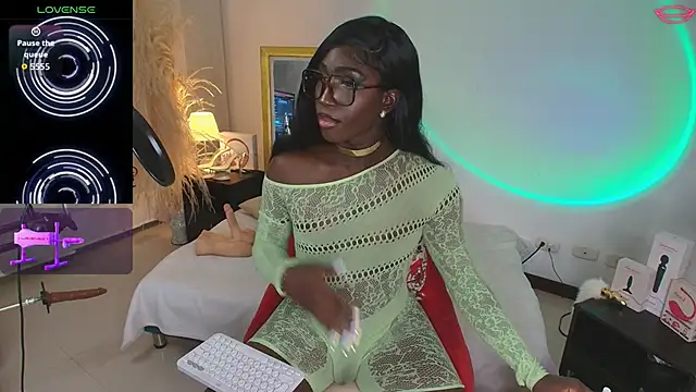 IsseyMz online show from 09-24-25, 06:53