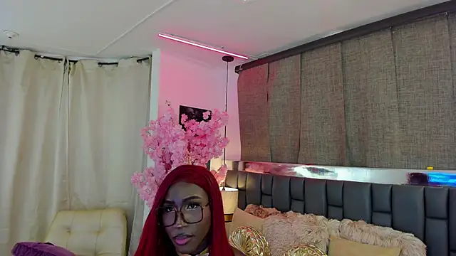 IsseyMz online show from 02-23-25, 09:37