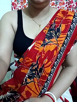 Snapshot of Priya_Boudi chatting on 10-28-25, 06:07 Priya Boudi online show from 10-28-25, 06:07