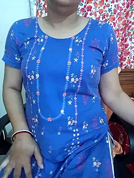 Snapshot of Priya_Boudi chatting on 01-13-26, 08:40 Priya Boudi online show from 01-13-26, 08:40