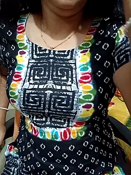 Snapshot of Priya_Boudi chatting on 09-27-25, 06:58 Priya Boudi online show from 09-27-25, 06:58