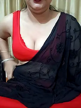 Snapshot of Priya_Boudi chatting on 02-06-25, 05:30 Priya Boudi online show from 02-06-25, 05:30
