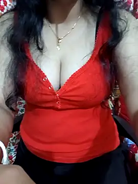 Snapshot of Priya_Boudi chatting on 11-12-25, 06:56 Priya Boudi online show from 11-12-25, 06:56