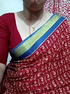 Snapshot of Priya_Boudi chatting on 11-06-25, 07:07 Priya Boudi online show from 11-06-25, 07:07