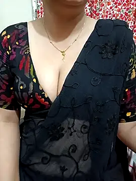 Snapshot of Priya_Boudi chatting on 11-04-25, 06:01 Priya Boudi online show from 11-04-25, 06:01