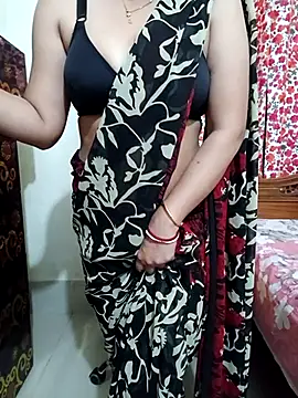 Snapshot of Priya_Boudi chatting on 02-06-26, 08:05 Priya Boudi online show from 02-06-26, 08:05