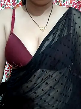 Snapshot of Priya_Boudi chatting on 02-27-26, 06:08 Priya Boudi online show from 02-27-26, 06:08