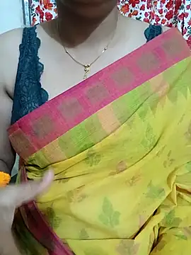 Snapshot of Priya_Boudi chatting on 02-14-26, 05:24 Priya Boudi online show from 02-14-26, 05:24