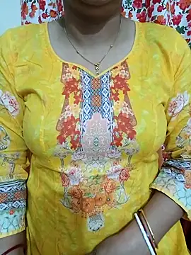 Snapshot of Priya_Boudi chatting on 02-09-26, 06:17 Priya Boudi online show from 02-09-26, 06:17