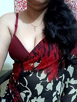 Snapshot of Priya_Boudi chatting on 01-06-26, 06:23 Priya Boudi online show from 01-06-26, 06:23