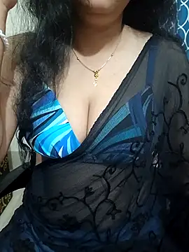 Snapshot of Priya_Boudi chatting on 09-23-25, 06:15 Priya Boudi online show from 09-23-25, 06:15