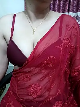 Snapshot of Priya_Boudi chatting on 10-08-25, 06:41 Priya Boudi online show from 10-08-25, 06:41
