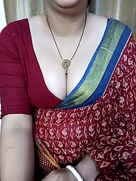Snapshot of Priya_Boudi chatting on 02-04-25, 04:29 Priya Boudi online show from 02-04-25, 04:29