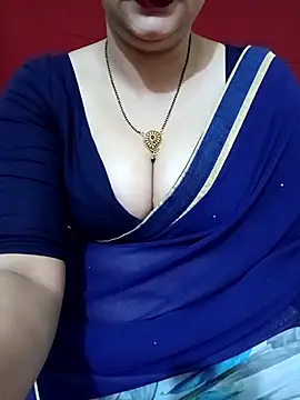 Snapshot of Priya_Boudi chatting on 02-26-25, 04:27 Priya Boudi online show from 02-26-25, 04:27