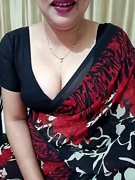 Snapshot of Priya_Boudi chatting on 02-18-25, 05:20 Priya Boudi online show from 02-18-25, 05:20