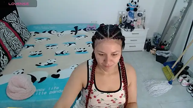 Snapshot of soniafuckboobs chatting on 02-17-26, 02:47 soniafuckboobs online show from 02-17-26, 02:47