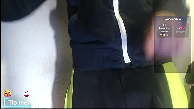 Snapshot of GrayHornyX chatting on 02-13-26, 12:49 GrayHornyX online show from 02-13-26, 12:49