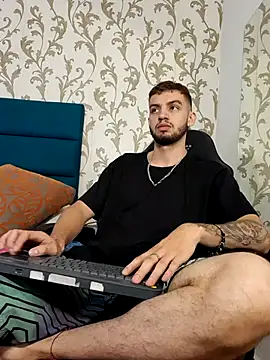 Michael magno online show from 04-12-26, 11:08