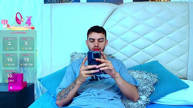 Michael magno online show from 11-30-25, 07:03