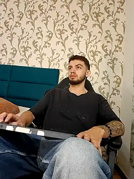 Michael magno online show from 03-28-26, 05:25