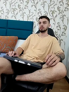 Michael magno online show from 03-11-26, 10:20