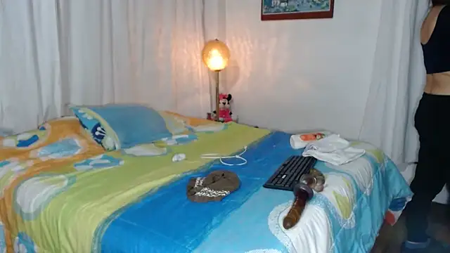 Chantal hott online show from 11-12-25, 12:59