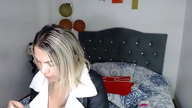 Chantal hott online show from 02-22-26, 01:08