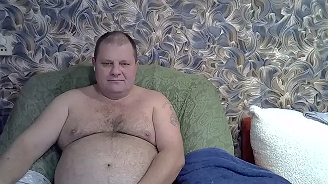 Nilola6 online show from 11-18-25, 01:03