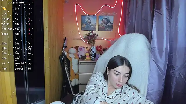 Snapshot of Fiery_Brunette_ chatting on 03-12-25, 02:34 Fiery Brunette online show from 03-12-25, 02:34