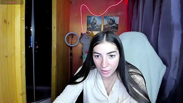 Snapshot of Fiery_Brunette_ chatting on 05-18-26, 06:29 Fiery Brunette online show from 05-18-26, 06:29