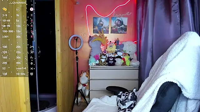 Fiery Brunette  online show from 03-01-26, 03:06