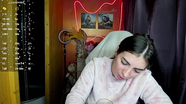 Snapshot of Fiery_Brunette_ chatting on 11-16-25, 09:47 Fiery Brunette online show from 11-16-25, 09:47