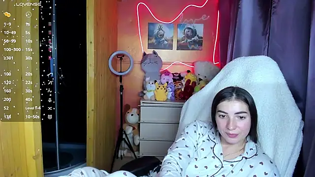 Snapshot of Fiery_Brunette_ chatting on 11-07-25, 08:13 Fiery Brunette online show from 11-07-25, 08:13