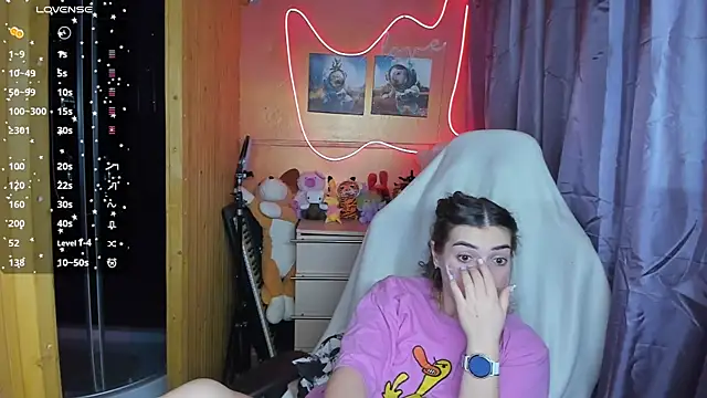 Snapshot of Fiery_Brunette_ chatting on 02-24-25, 06:47 Fiery Brunette online show from 02-24-25, 06:47