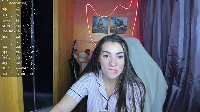 Snapshot of Fiery_Brunette_ chatting on 03-03-25, 11:44 Fiery Brunette online show from 03-03-25, 11:44