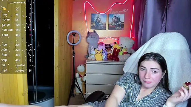 Snapshot of Fiery_Brunette_ chatting on 10-12-25, 02:29 Fiery Brunette online show from 10-12-25, 02:29