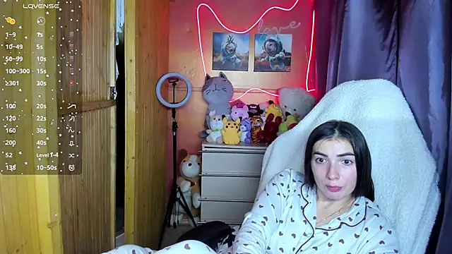 Snapshot of Fiery_Brunette_ chatting on 10-08-25, 05:42 Fiery Brunette online show from 10-08-25, 05:42