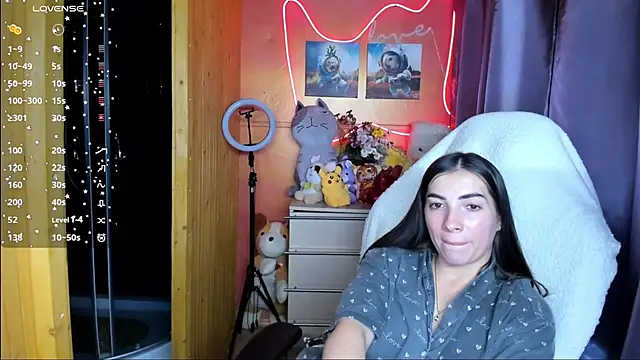 Snapshot of Fiery_Brunette_ chatting on 09-26-25, 12:01 Fiery Brunette online show from 09-26-25, 12:01