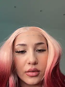 Coco-Love online show from 12-16-25, 07:18